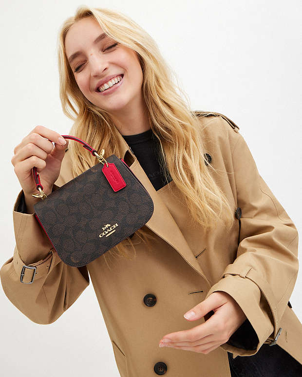 Coach con asa superior Lysa Con Detalles Rojos