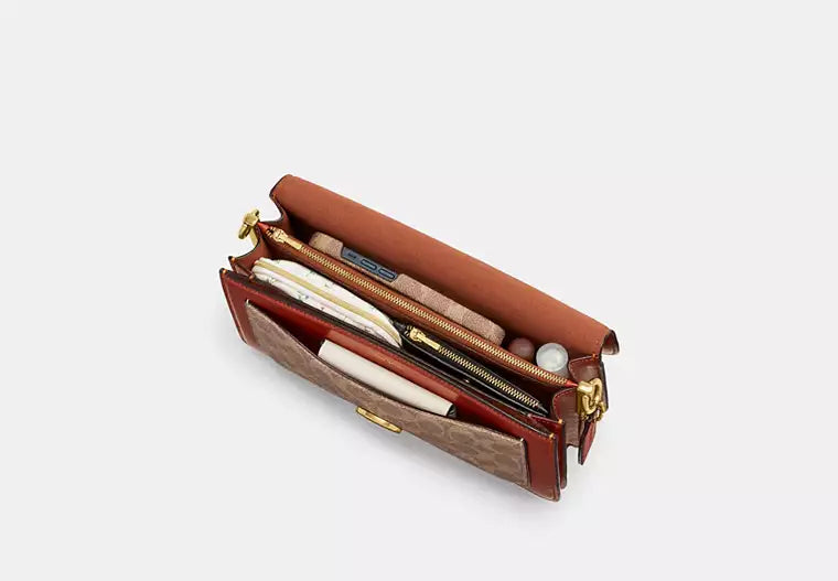 Coach Tabby 26 En Lona De Firma Color Caramelo