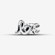 Charm LOVE escrito a mano