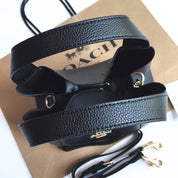 Coach Hadley Hobo 21 en Cuero Negro