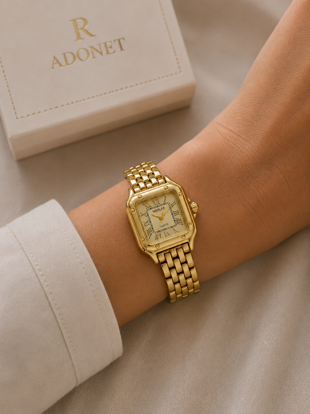 Reloj Tipo Cartier Dorado
