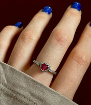 Anillo Corazón Rosa Fucsia Brillante